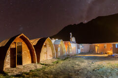 Noche de estrellas en el campamento